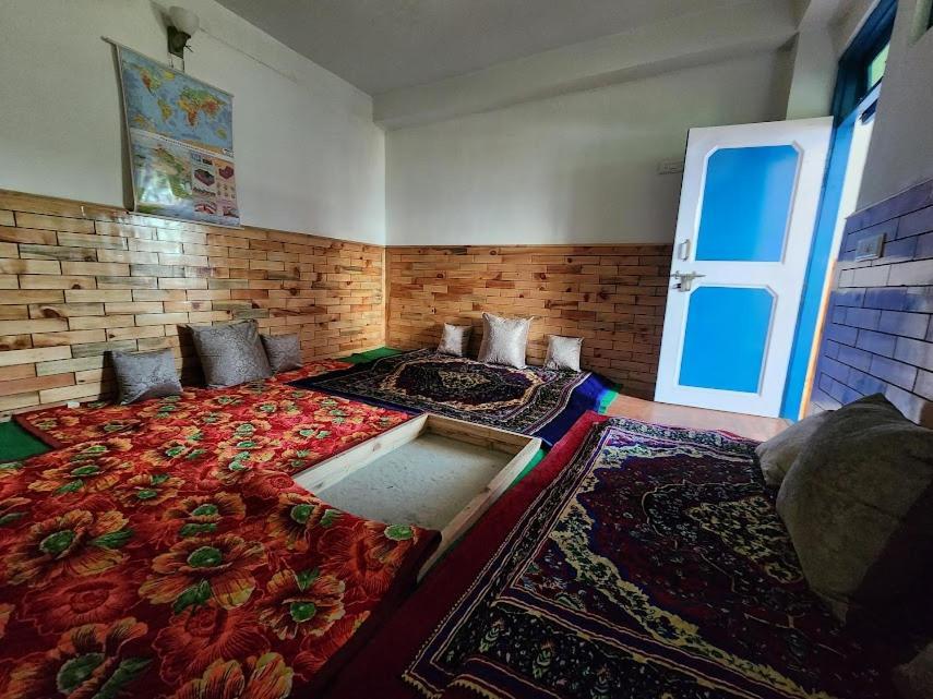 Safarnama Retreat Homestay - All Rooms With Mountain View Kalpa Buitenkant foto