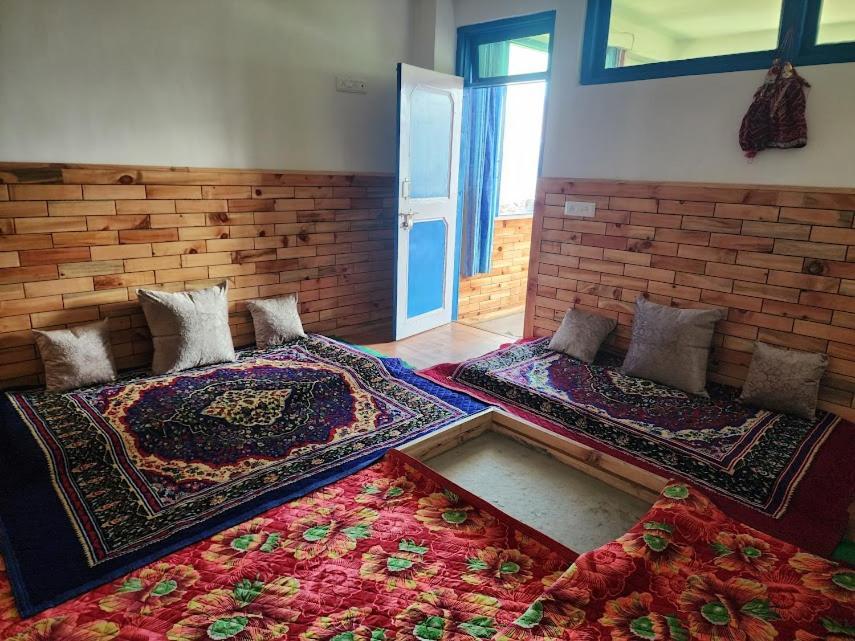 Safarnama Retreat Homestay - All Rooms With Mountain View Kalpa Buitenkant foto